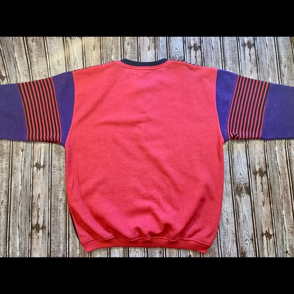 Vintage Crewneck for crazy college kids - Picture 3 of 6